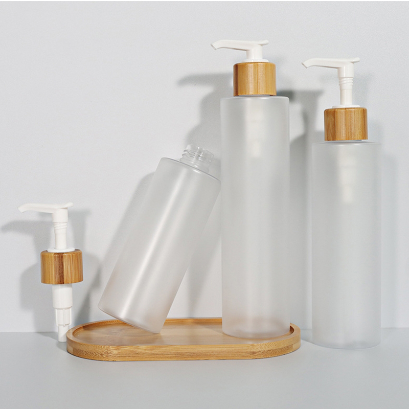 Garrafas plásticas de bambu geadas do champô do animal de estimação da bomba do pulverizador com tampa 120ml Garrafas plásticas de bambu geadas do champô do animal de estimação da bomba do pulverizador com tampa 120ml