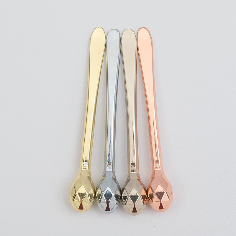 Design exclusivo com corte de diamante em bastões de creme para os olhos em liga de zinco Design exclusivo com corte de diamante em bastões de creme para os olhos em liga de zinco